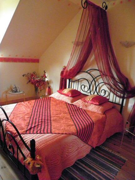 Hotel Les Trois Cornets Saint-Ouen-des-Champs Esterno foto