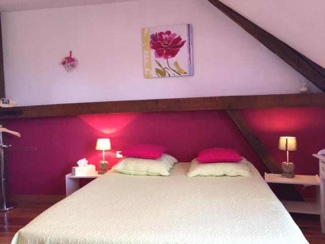 Hotel Les Trois Cornets Saint-Ouen-des-Champs Esterno foto