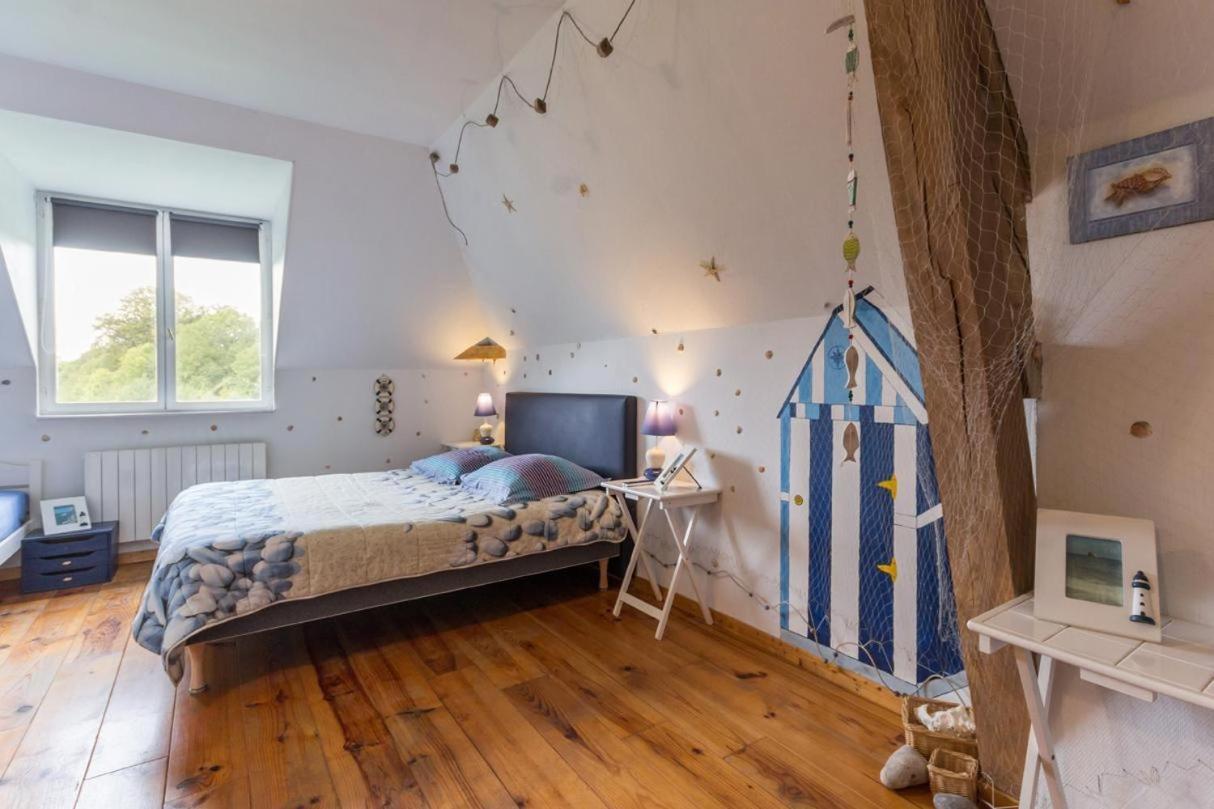Hotel Les Trois Cornets Saint-Ouen-des-Champs Esterno foto