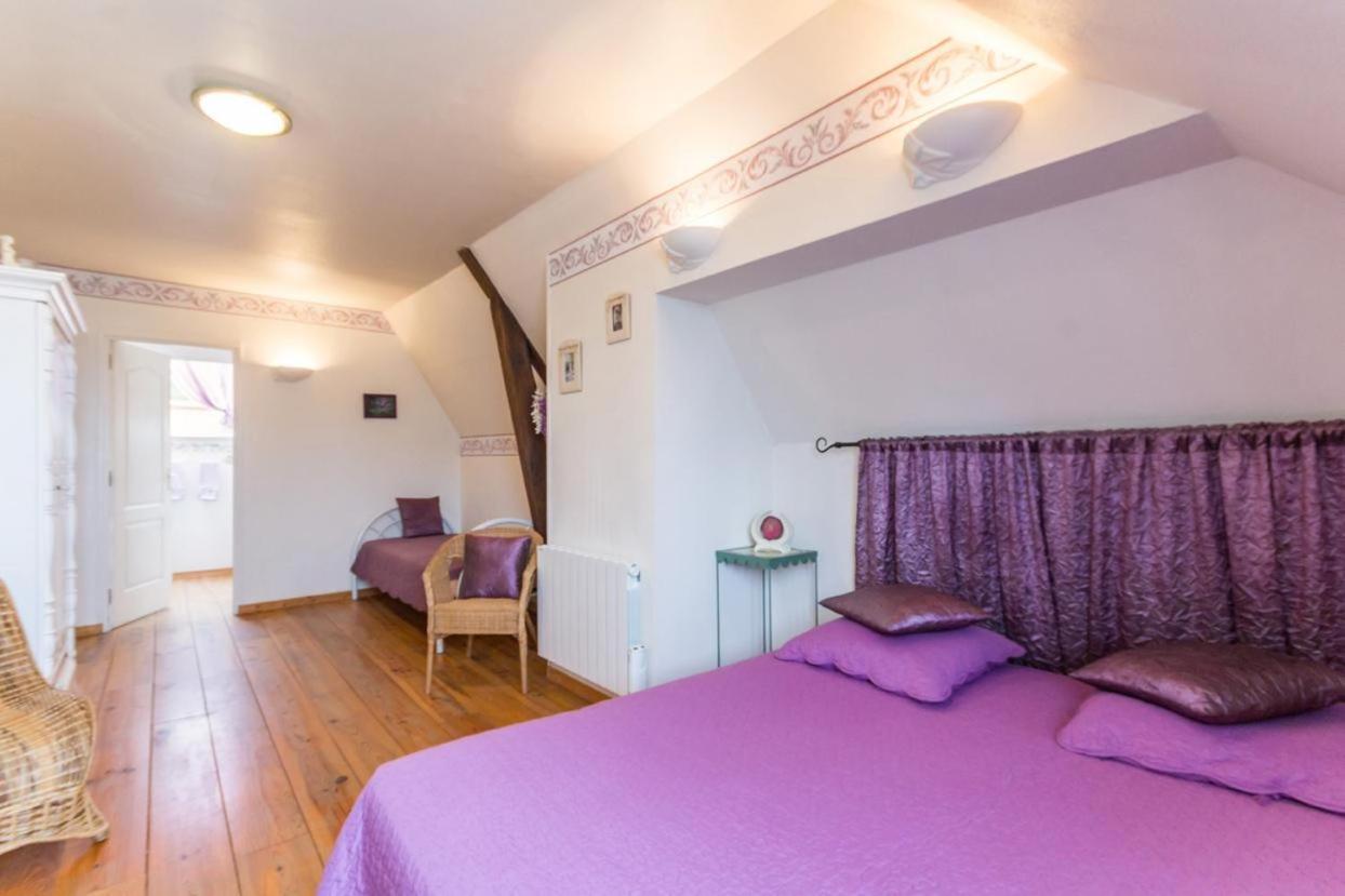 Hotel Les Trois Cornets Saint-Ouen-des-Champs Esterno foto